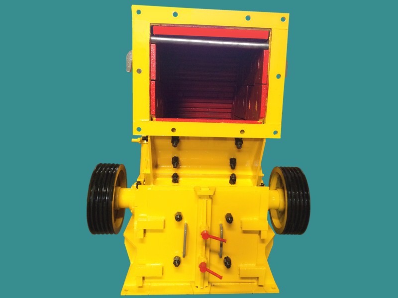 ZCF40型二合一高轉(zhuǎn)速新型反擊式破碎機(jī)